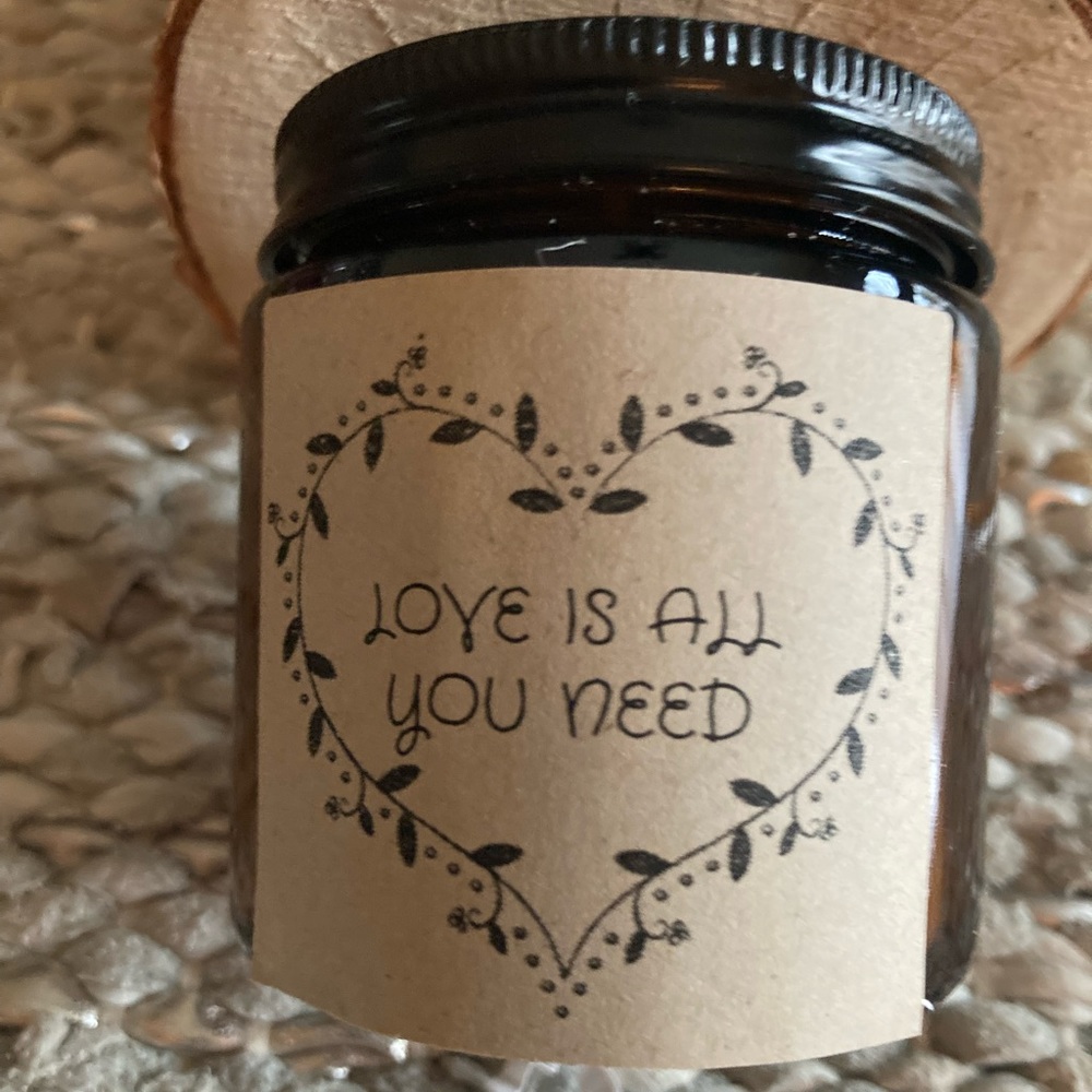 4 ounce soy candle.  Choice of scent Black Cypress or sweet pea. Hand poured